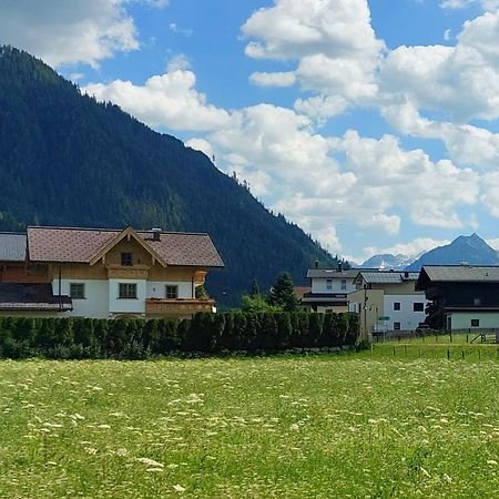 Michis Aparthotel Флахау Экстерьер фото